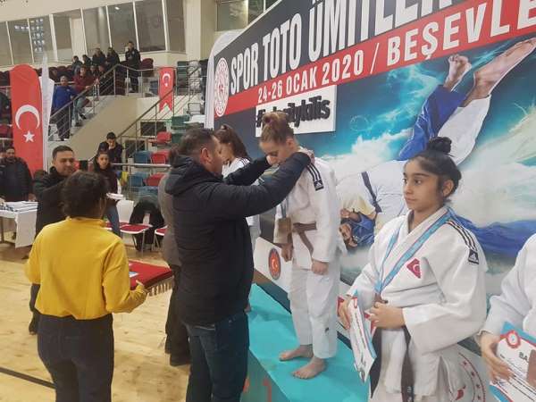 Ümitler Türkiye Judo Şampiyonası'nda dereceye girenler belli oldu 