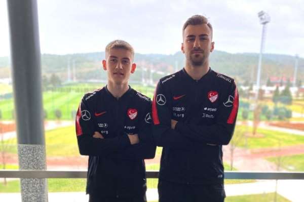 Eskişehirspor'dan iki futbolcu milli takım kampına dahil oldu 