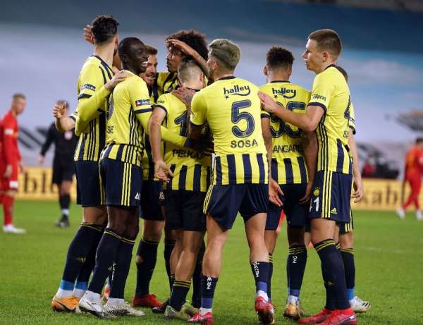 Fenerbahçe puan ortalamasında zirveye ortak oldu 