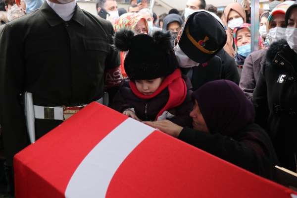 Şehit Piyade Er Selim Gedik, son yolculuğuna uğurlandı 