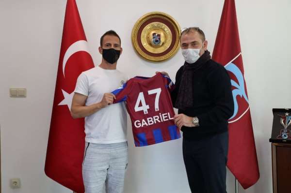 Trabzonspor'dan Pereira'ya teşekkür plaketi