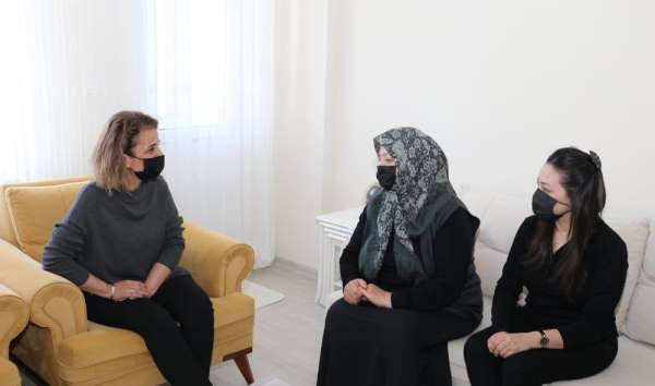 Vali Becel, şehit polis memuru Furkan Demir'in ailesini ziyaret etti 