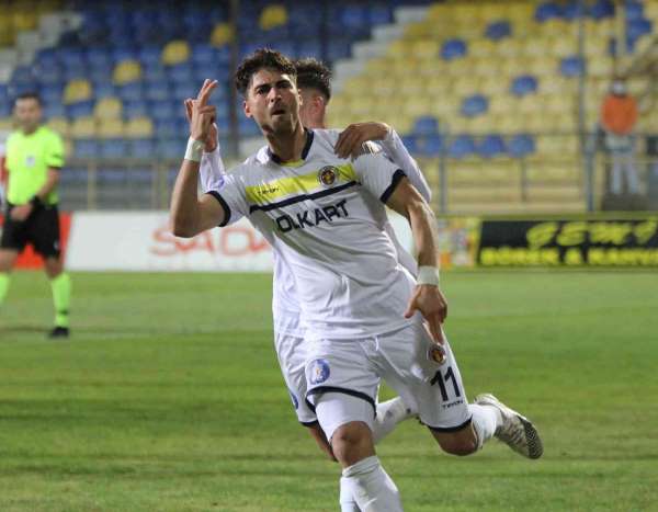 Menemenspor'un gol yükünü Ahmet Sagat çekiyor