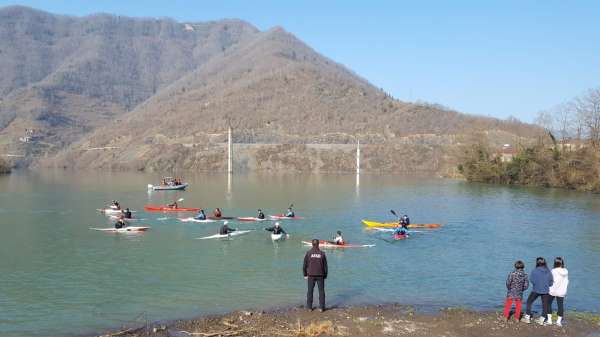 Artvin Muratlı Barajı'nda su sporları şenliği düzenlendi - Artvin haber