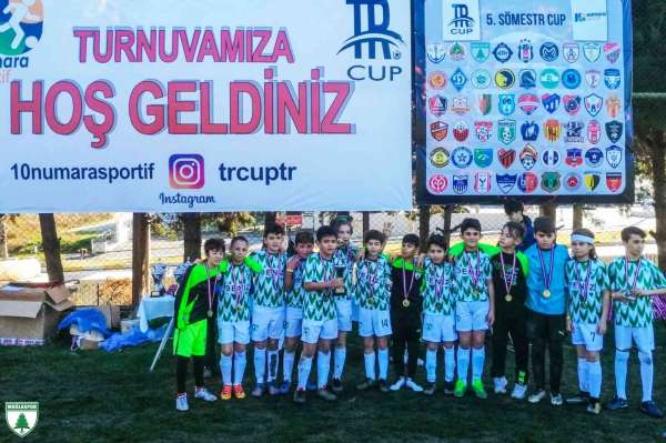 Ermaş Muğlaspor U-11 takımı Sömestr Cup'tan kupayla döndü - Muğla haber