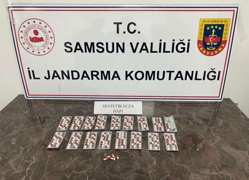 Jandarmadan uyuşturucu operasyonu: 2 gözaltı