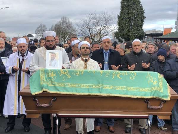 Irkçı saldırıda öldürülen Türk için cenaze töreni düzenlendi 