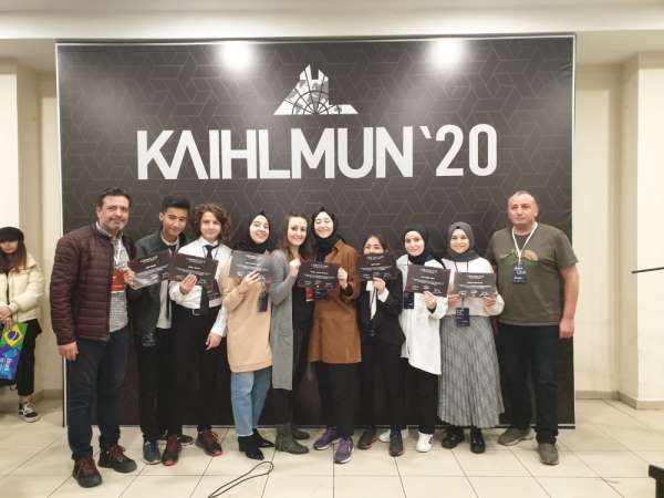 Şehit Gökhan Esen Anadolu İmam Hatip Lisesi KAİHLMUN'20'ye katıldı 