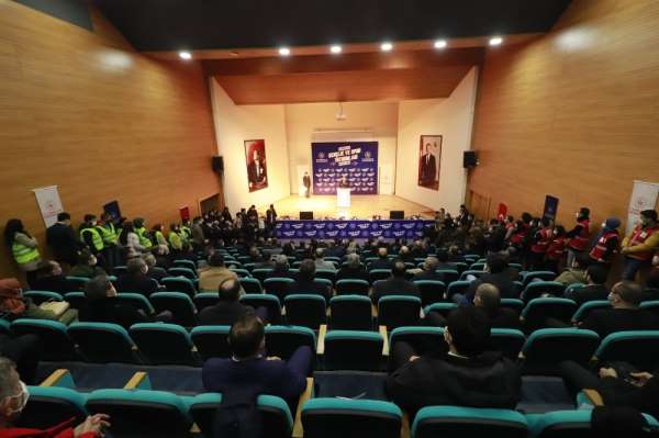 Bakan Kasapoğlu, Ağrı Gençlik ve Spor Protokolü programına katıldı 