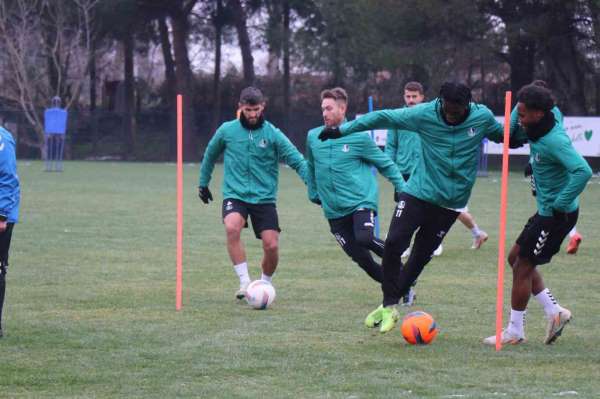 Sakaryaspor, Fatih Karagümrük mesaisine başladı