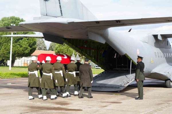 Şehit F-16 pilotunun cenazesi memleketine uğurlandı