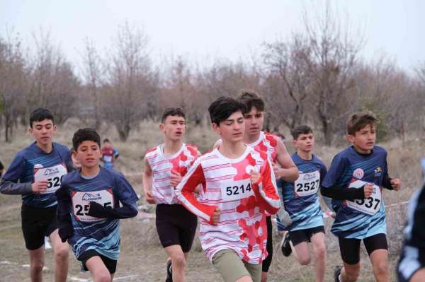 Atletizmi Geliştirme Projesi'nde ilk kademe yarışmaları Erzincan'da gerçekleştirildi