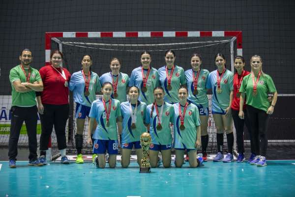 Hentbol Kadınlar 2. Ligi'nde Kepez Belediyesi Spor Kulübü şampiyon oldu