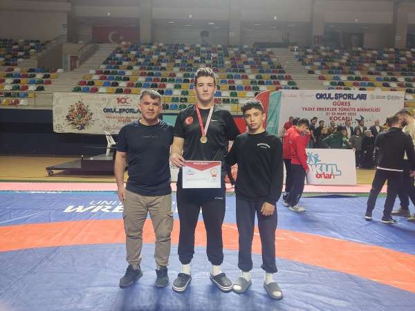 Afyonkarahisarlı sporcu altın madalya kazandı