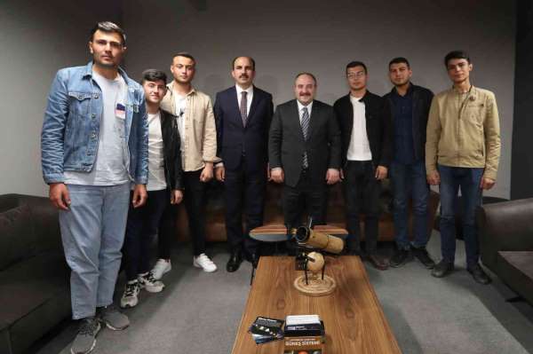 Güneş Sistemi'ni tartışan fenomen öğrenciler Azerbaycan TEKNOFEST'e katılacak - Ankara haber