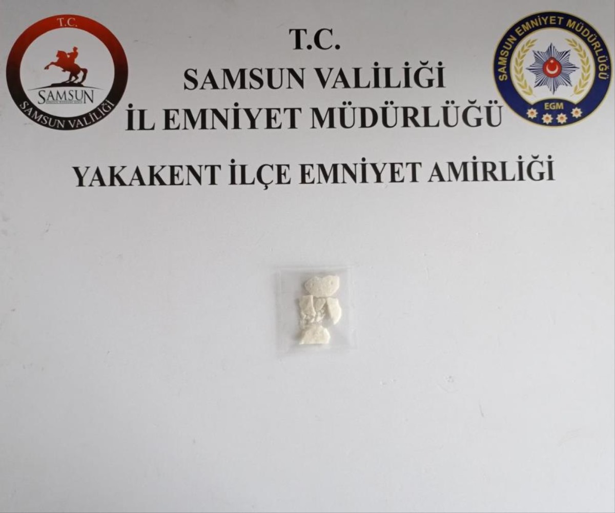 Samsun'da 'taş kokain' ele geçirildi: 2 gözaltı