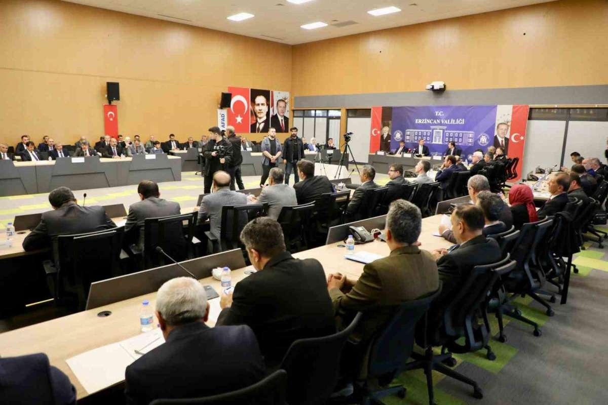 Erzincan'da 2025 Yılı 2 İl Koordinasyon Kurulu Toplantısı yapıldı