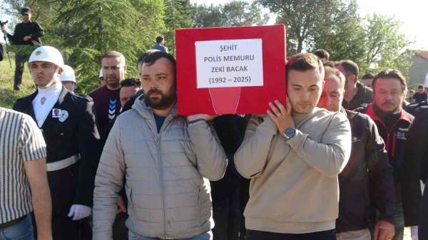 Şehit Polis Memuru Zeki Bacak, Uşak'ta son yolculuğuna uğurlandı