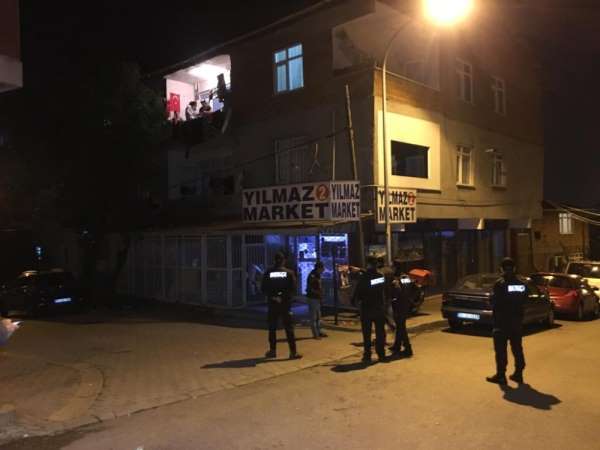Sultanbeyli'de husumetli iki aile arasında bıçaklı kavga: 2'si ağır 6 yaralı 