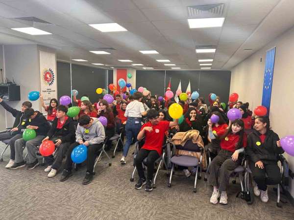 Gençler Avrupa'ya açılan kapıyı Samsun TSO'da keşfetti