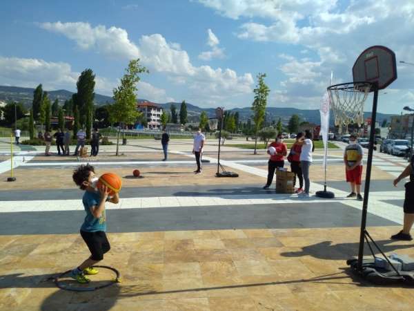 Selendili çocuklar spor şöleninde coştu