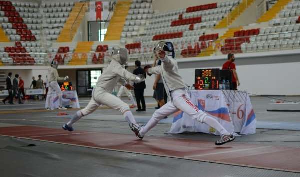 Eskrim Türkiye Şampiyonası Sivas'ta başlıyor