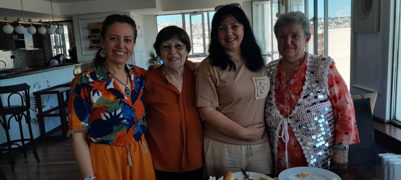 MÜBADİLLER BAYRAM KAHVALTISINDA BİR ARAYA GELDİ