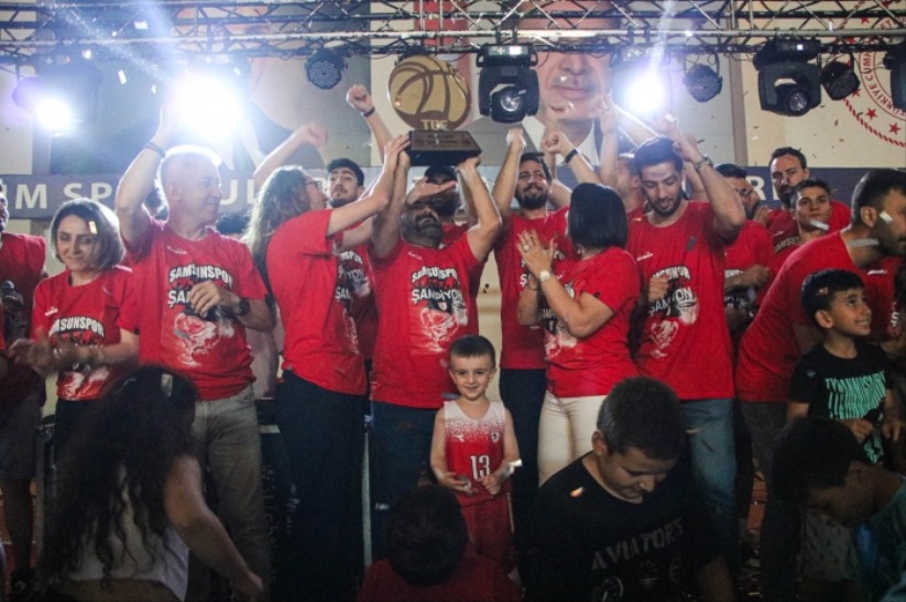 Samsunspor Basketbol Şampiyonluğu Kutluyor