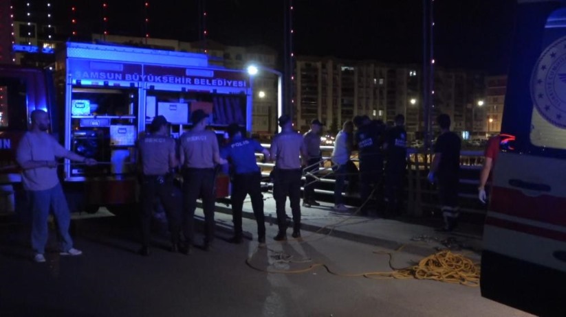 Samsun'da köprüde intihar girişimi