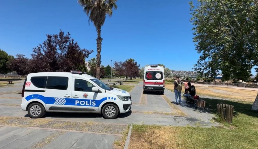 Samsun'da parkta hareketsiz yatan genç hastaneye kaldırıldı