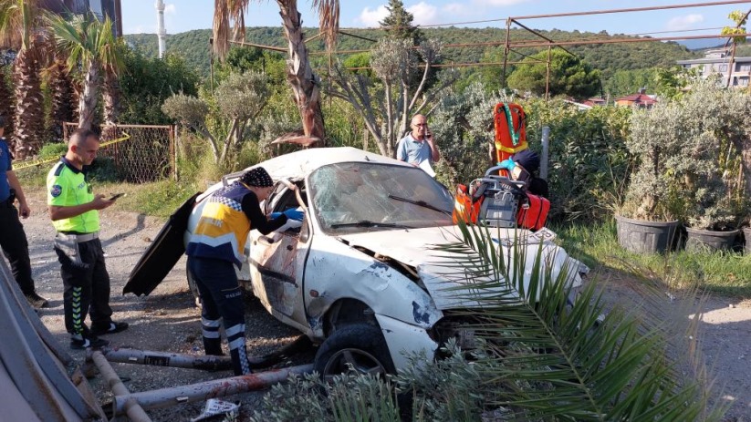 Samsun'da otomobil durağa çarptı: 1 ölü