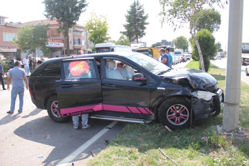 Samsun-Ordu kara yolunda 5 araç birbirine girdi