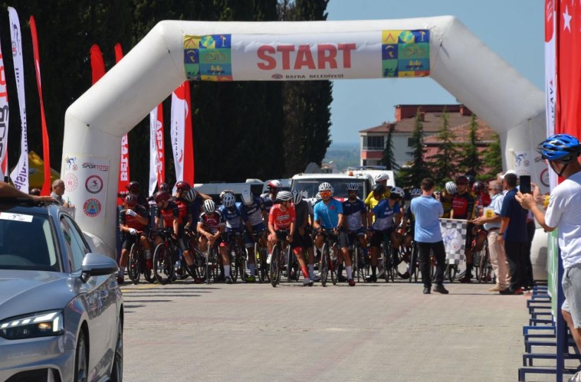 Bisiklet Türkiye Kupası 5. Etap Puanlı Yol Yarışı Bafra'da yapıldı