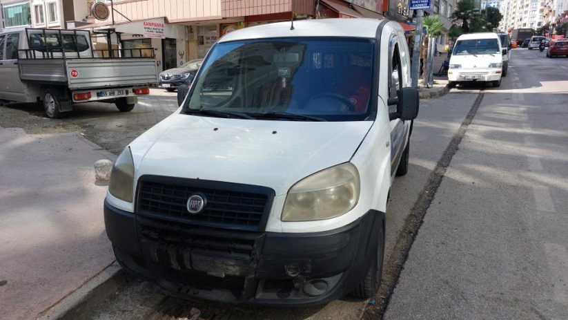 Samsun'da hafif ticari araç ile otomobil çarpıştı: 1 yaralı