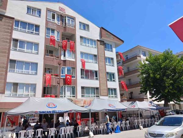 Eskişehir'deki yangında şehit olan Alperen Özcan'ın babası: 'Hayali hep insanlara yardımcı olmaktı, subay olma