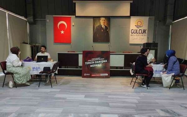 Gölcük'te üniversite adaylarına ücretsiz danışmanlık hizmeti