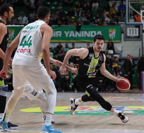 Tecrübeli forvet Sakarya Büyükşehir Basketbol'da