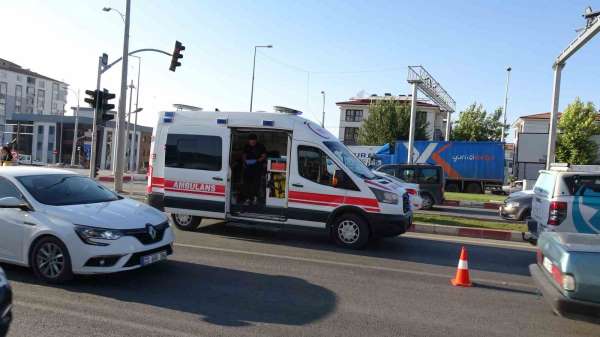 Malatya'da 6 aracın karıştığı zincirleme kazada 4 kişi yaralandı