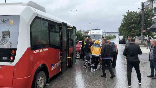 Sağanak beraberinde kazayı getirdi: 5 yaralı