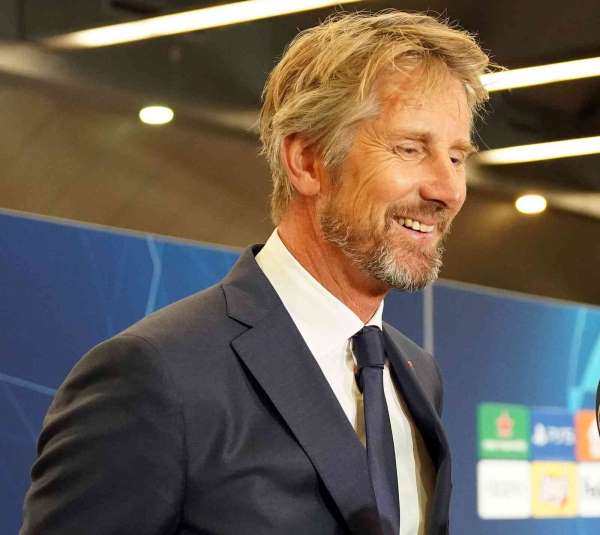 Edwin van der Sar: 'Ahmetcan genç ve hızlı bir oyuncu'