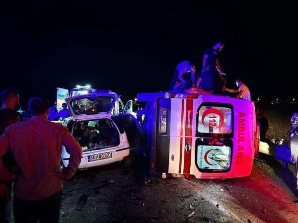 Osmaniye'de 3 kişinin öldüğü kazada yaralanan ambulans personelinin tedavisi sürüyor