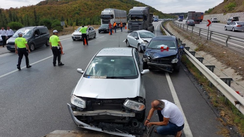 Samsun'da 3 kişinin öldüğü 10 kişinin yaralandığı kaza yerine yakın yine kaza: 6 yaralı