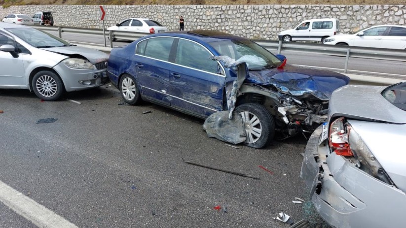 Samsun'da 3 kişinin öldüğü 10 kişinin yaralandığı kaza yerine yakın yine kaza: 6 yaralı