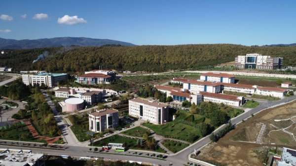 Düzce Üniversitesi öncü kuruluş olmaya devam ediyor