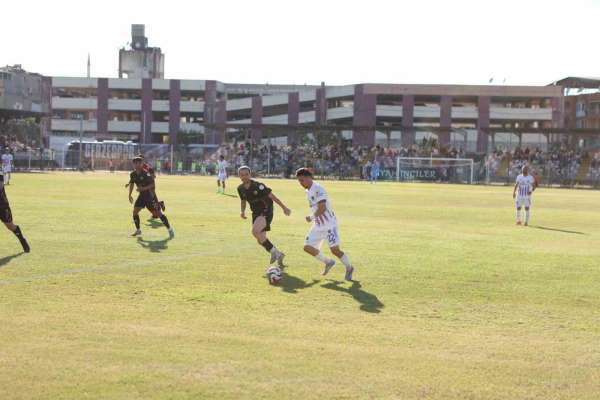 Somaspor 90'da yıkıldı