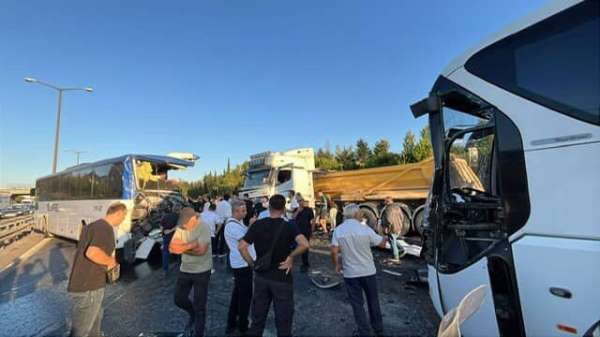 TEM Otoyolu'nda feci kaza: 1 ölü, 16 yaralı