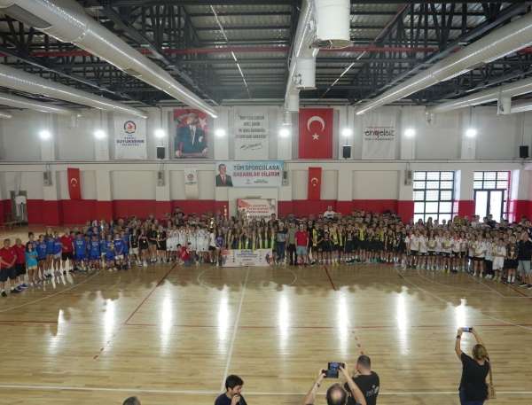 Ege'nin genç sporcuları Denizli'de buluştu