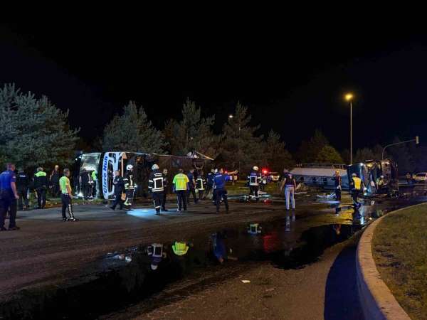 Kayseri'de feci kaza: Yolcu otobüsü ile yakıt tankeri taşıyan tır çarpıştı: Yaklaşık 30 yaralı