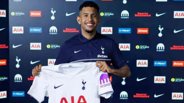 Tottenham, Savinho'yu renklerine bağladı