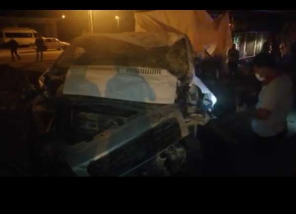 Iğdır'da filyasyon ekibinin taşındığı minibüs kaza yaptı: 3 yaralı 